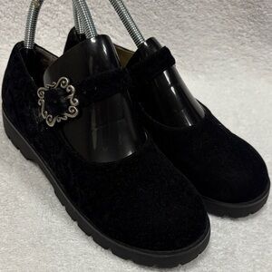 Maggie bonet black velvet Maryjane buckle shoes girls 3 1/2